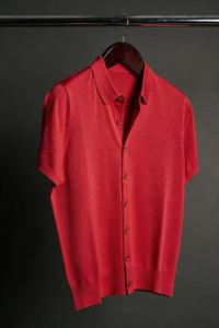 Color: Red