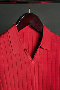 Color: Red