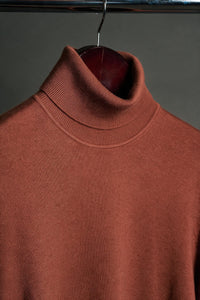 Color: Rust