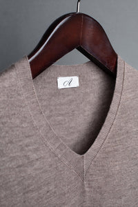 Color: Taupe