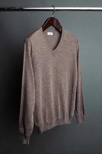 Color: Taupe
