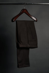 Color: Chocolate
