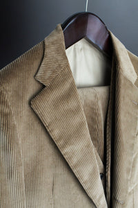 Color: Khaki