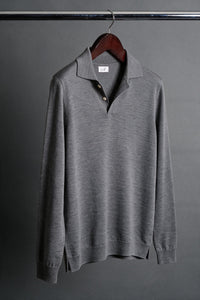 Color: Warm Grey
