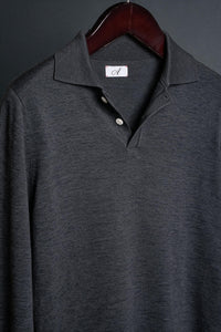 Color: Warm Grey
