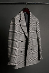 Color: Black and White