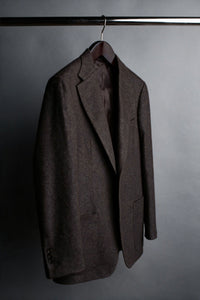 Color: Brown