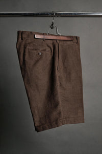 Color: Brown