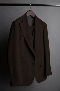 Color: Chocolate