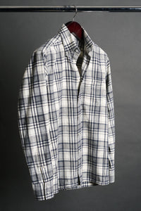 Color: Cream Grey Blue
