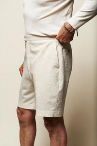 Color: Cream