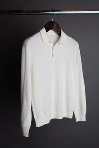 Color: Cream (Old)
