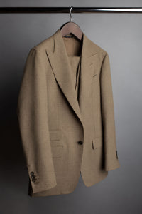 Color: Dark Tan