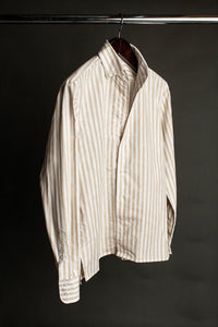 Color: Khaki