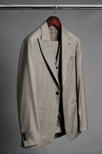 Color: Light Grey