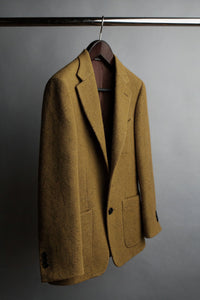 Color: Mustard