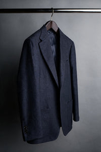 Color: Navy