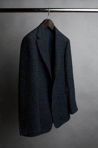 Color: Navy Houndstooth
