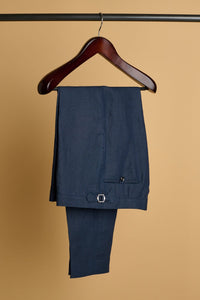 Color: Navy old
