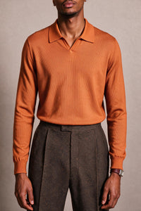 Color: Orange