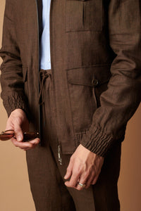 Color: Chocolate